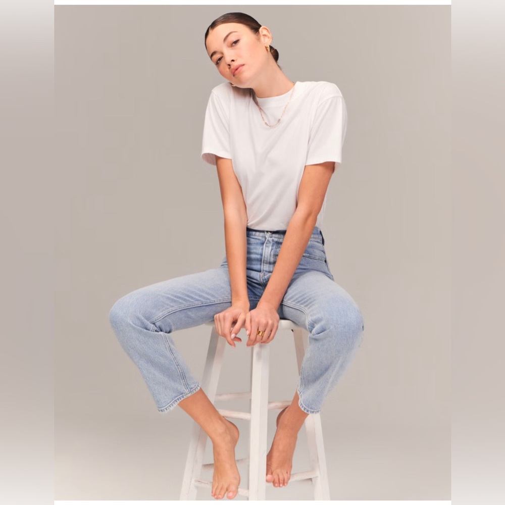 Abercrombie & Fitch Women's Light Blue Jeans